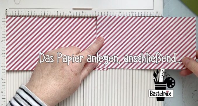 Papier auf Falzbrett anlegen